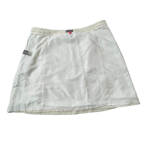 Vince Camuto St. Tropez Ivory embroidered skirt size 14 - Picture 3 of 16
